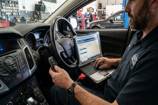 Automotive key programming for Peninsula California vehicle